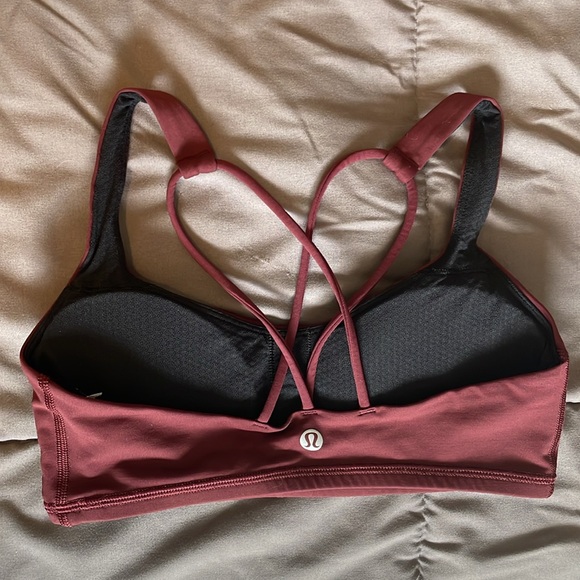 Lululemon Free to Be Strappy Back Bra - Picture 2 of 3